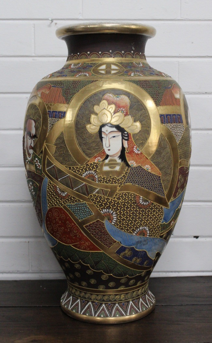 Large Japanese Imperial Satsuma vase decorated with gilt figures and flowers.