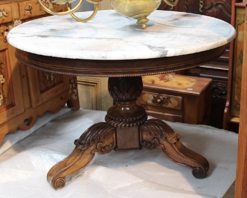 Fine quality mid-19th century kingwood circular centre table with superb white marble top. Price $1800